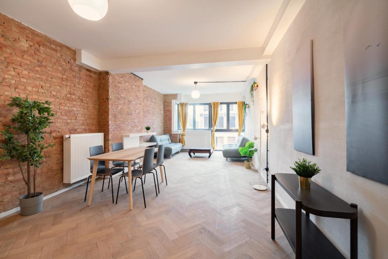 Charming And Spacious Center Apartment Antwerp